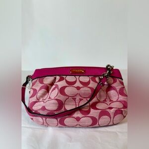 Vintage Coach Pink Signature C Print Logo Wristlet